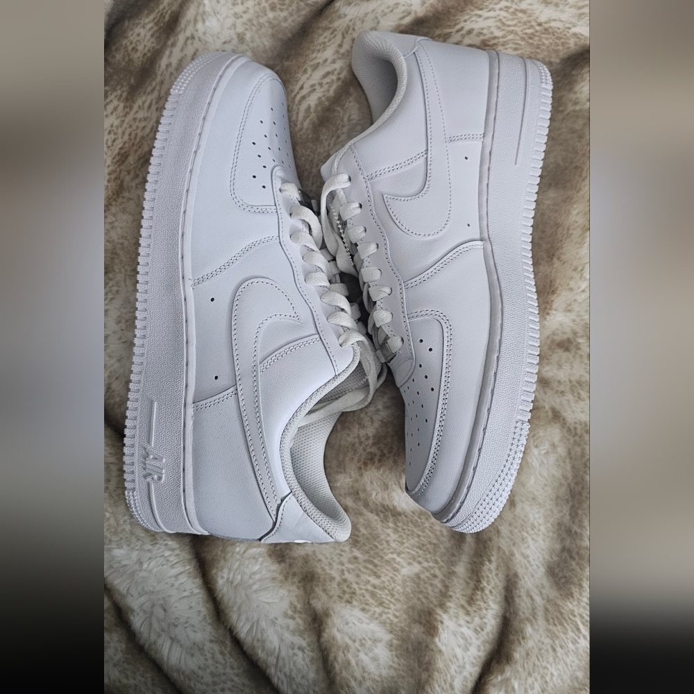 Nike White Athletic Shoes